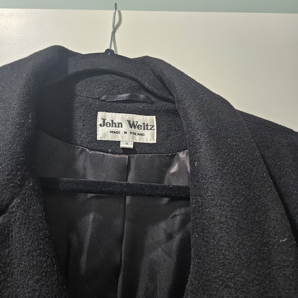 John Weitz, Size 14, Black